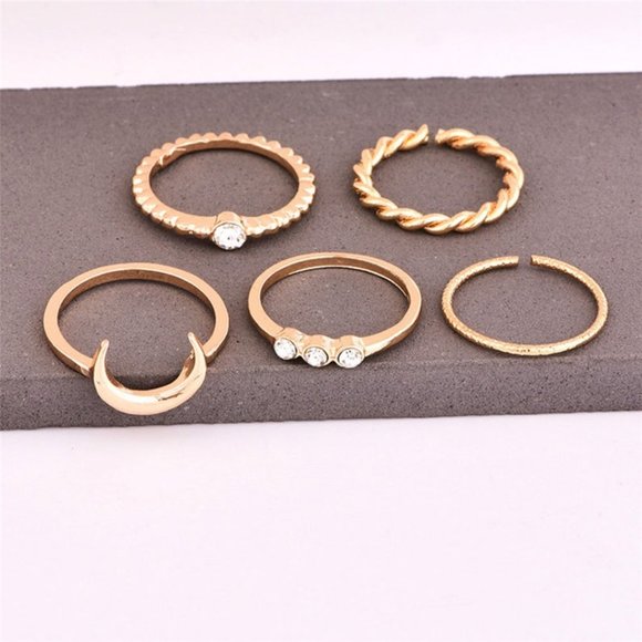 💎✨ Moon Ring Set - Picture 5 of 5